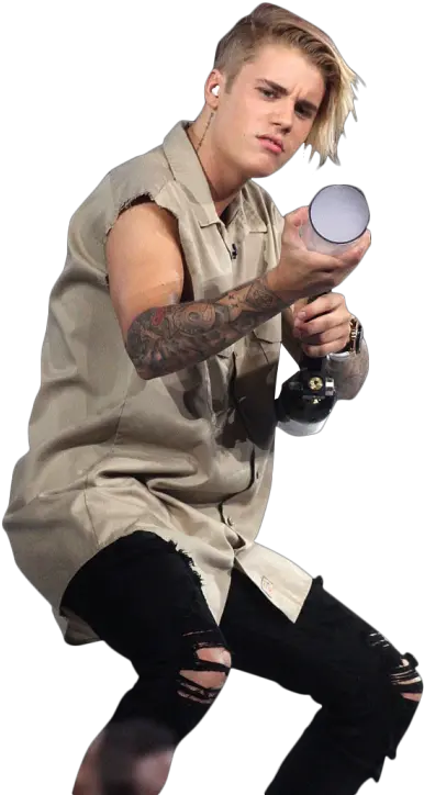 Justin Bieber Holding Gas Canone Png Image Purepng Free Justin Bieber The Ellen Show 2015 Justin Bieber Png